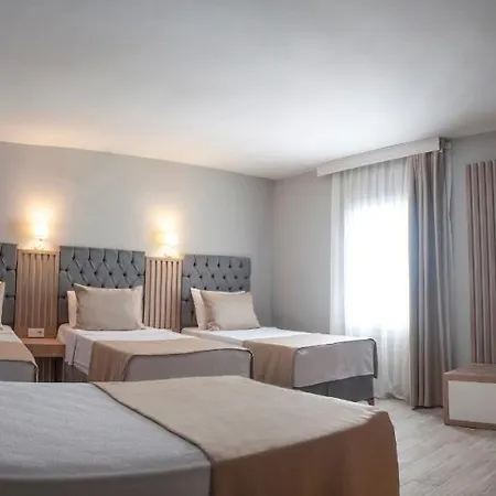 Sky Star מלון גומבט