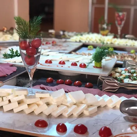 מלון Sky Star 3*